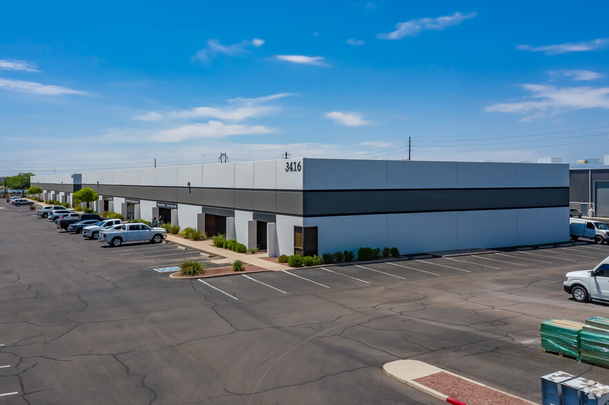 3416 S 48th St, Phoenix, AZ for lease - Building Photo - Image 1 of 3