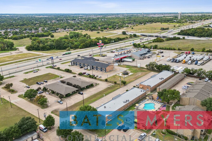 198 Brothers Blvd, Red Oak, TX à vendre - Photo du b timent - Image 3 de 20