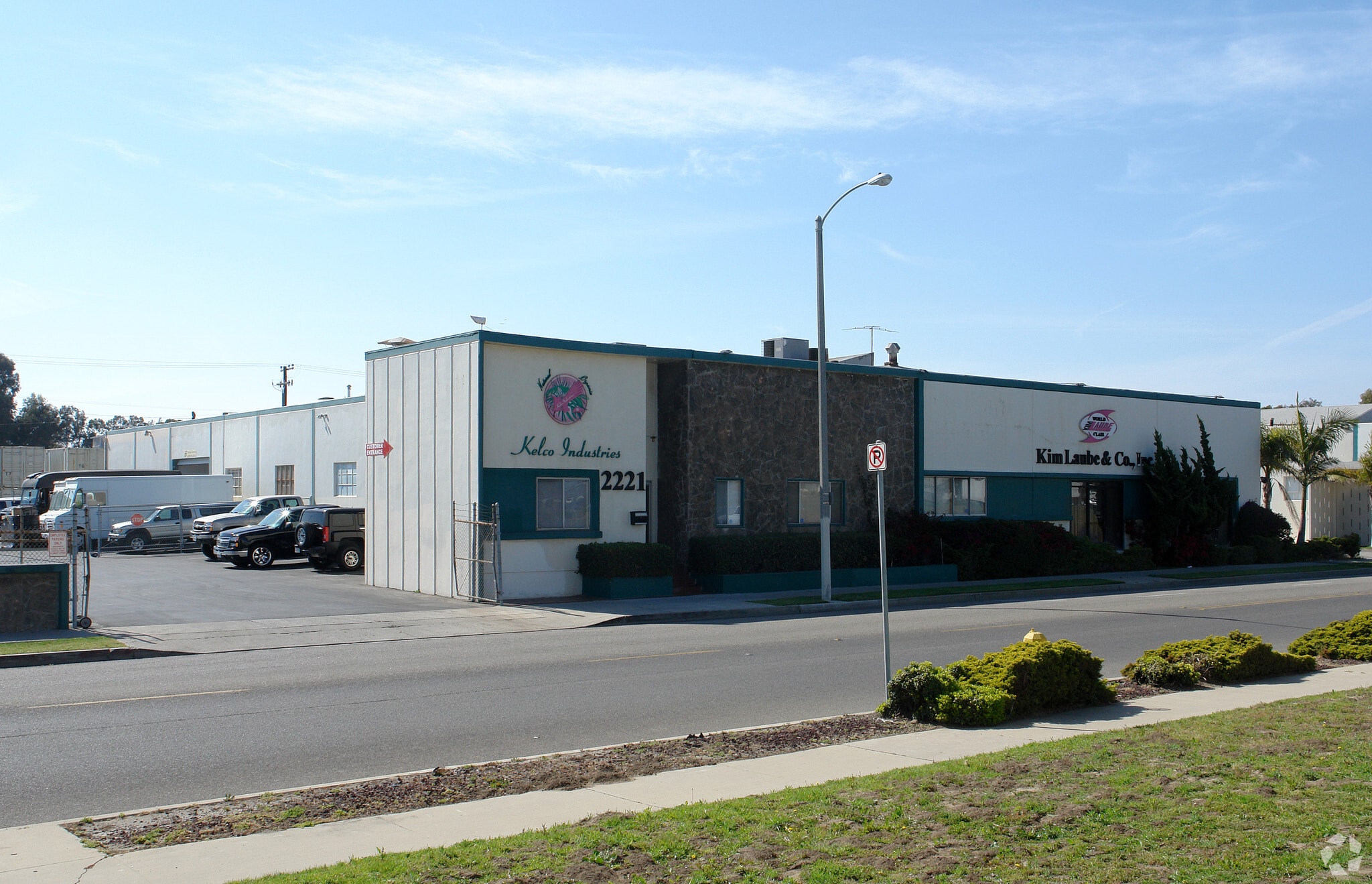 2221 Statham Blvd, Oxnard, CA for sale Primary Photo- Image 1 of 6