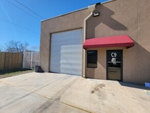 6501 Ashcroft Dr, Houston, TX for lease Building Photo- Image 2 of 12