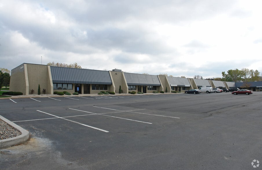 7100-7148 Shady Oak Rd, Eden Prairie, MN for lease - Building Photo - Image 1 of 9