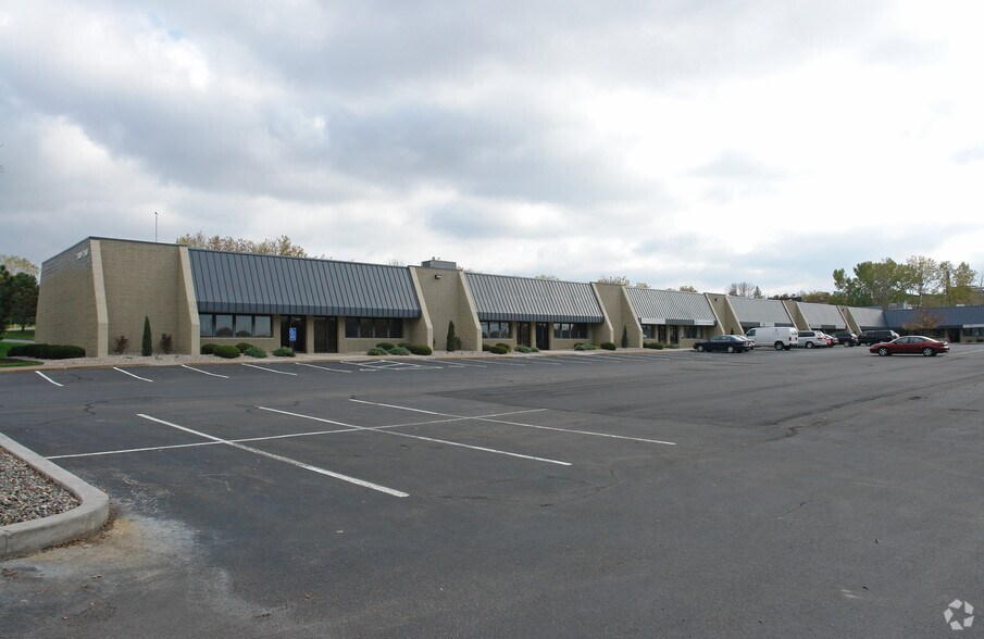 7100-7148 Shady Oak Rd, Eden Prairie, MN à louer - Photo du bâtiment - Image 1 de 9