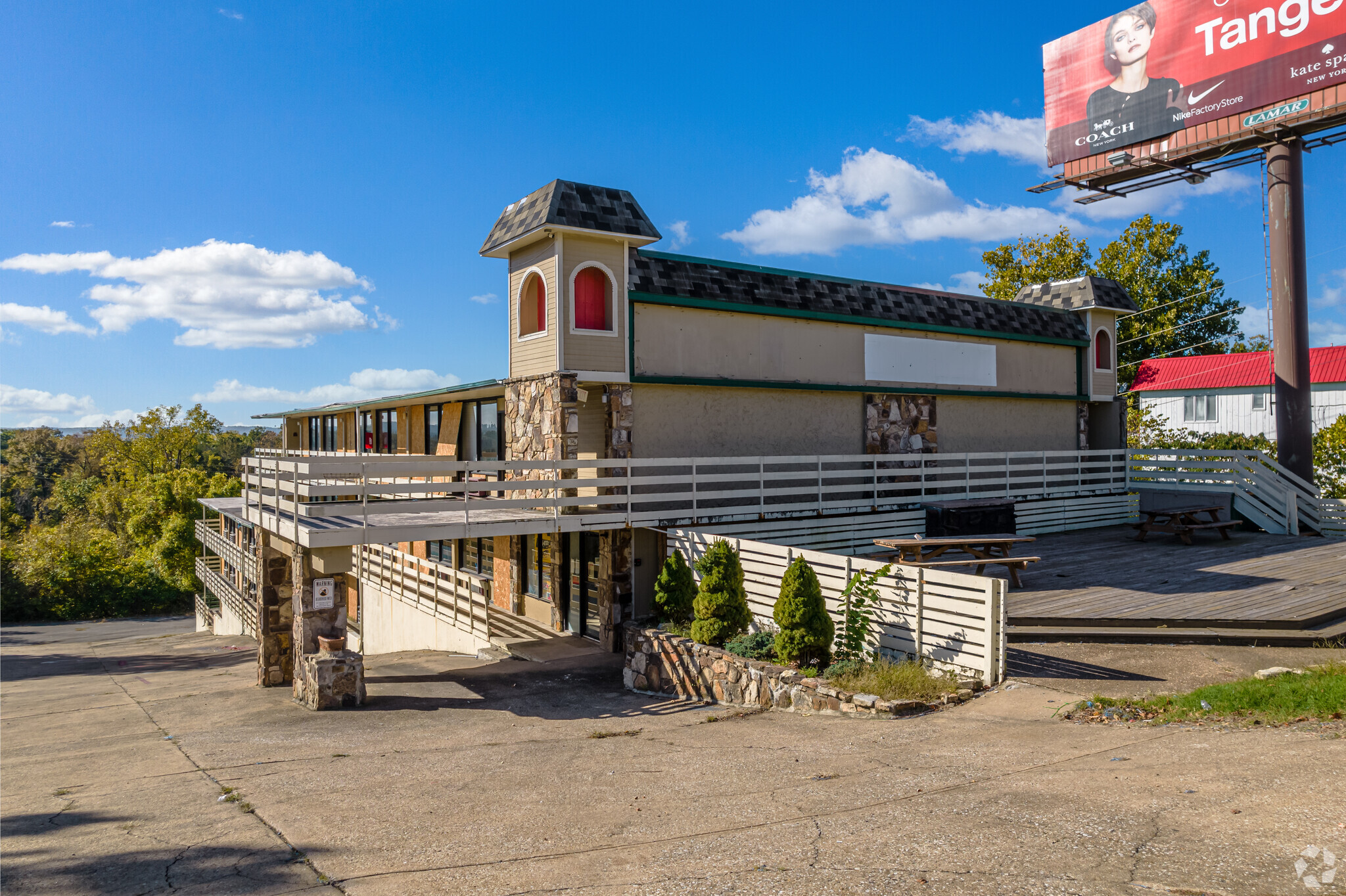 1900 W 76 Country Blvd, Branson, MO for sale Building Photo- Image 1 of 2