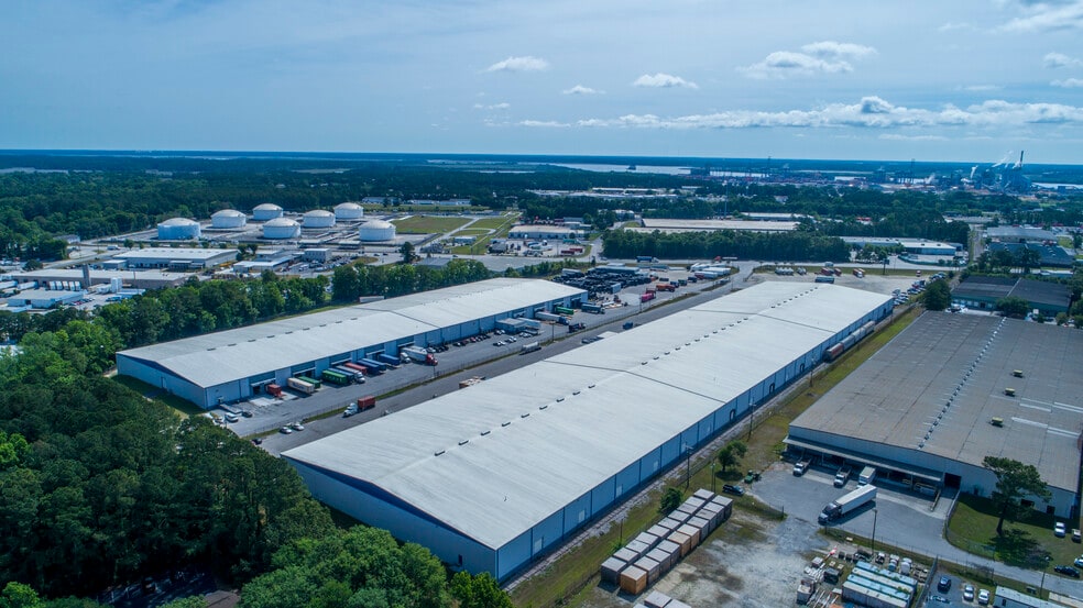 5801 N Rhett Ave, Hanahan, SC for lease - Building Photo - Image 2 of 5