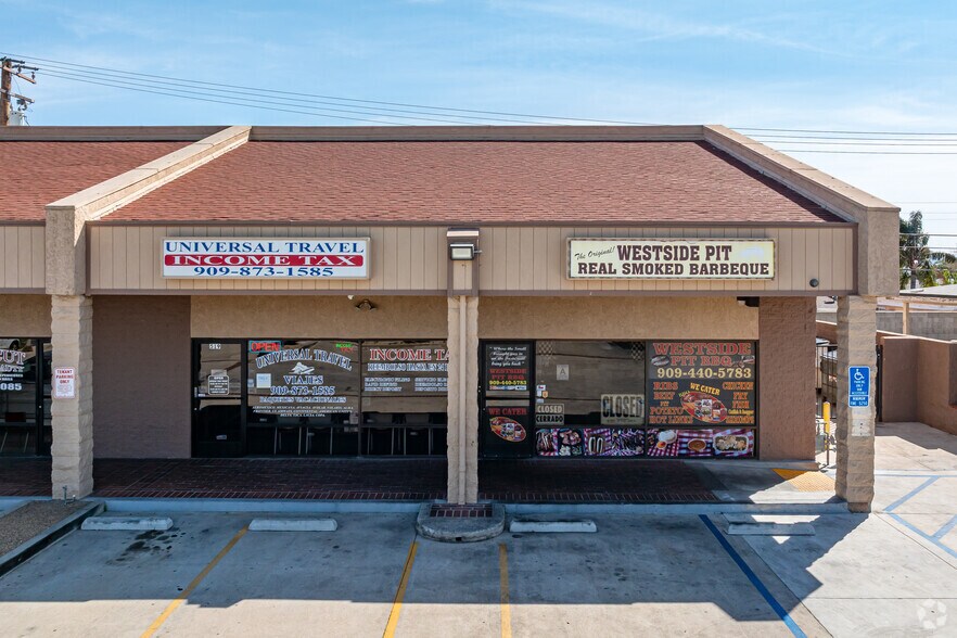519 W Foothill Blvd, Rialto, CA à louer - Photo du bâtiment - Image 3 de 4