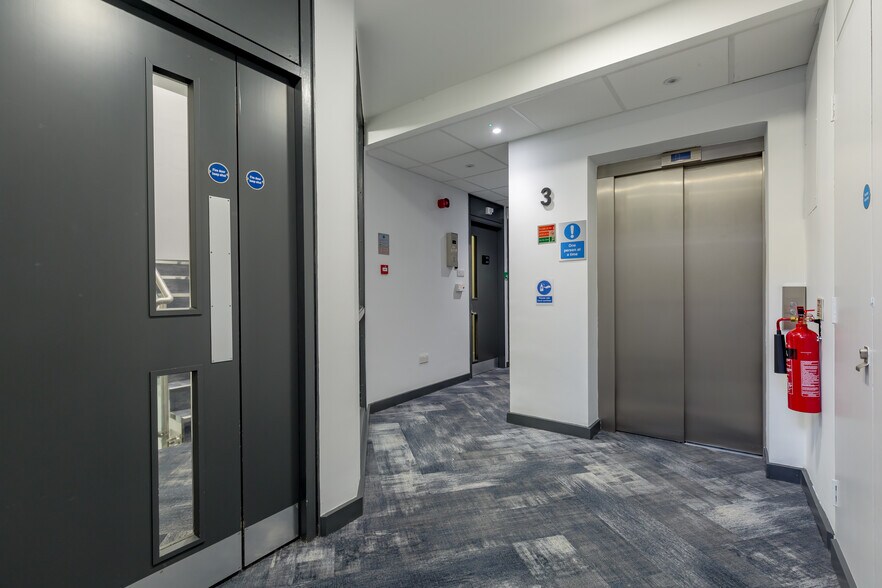 40-42 George St, Edinburgh à louer - Photo intérieure - Image 3 de 16