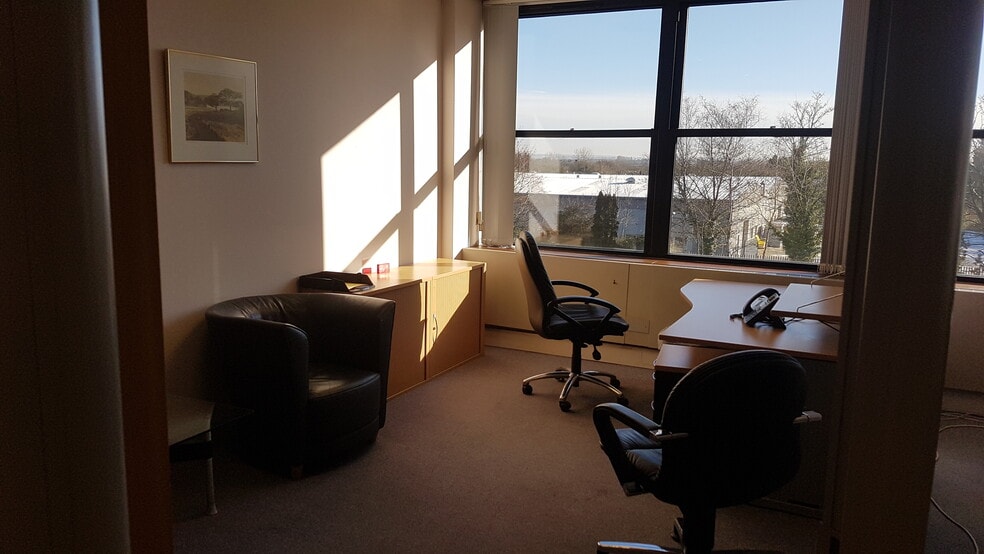 Lodge Rd, Staplehurst for lease - Building Photo - Image 2 of 5