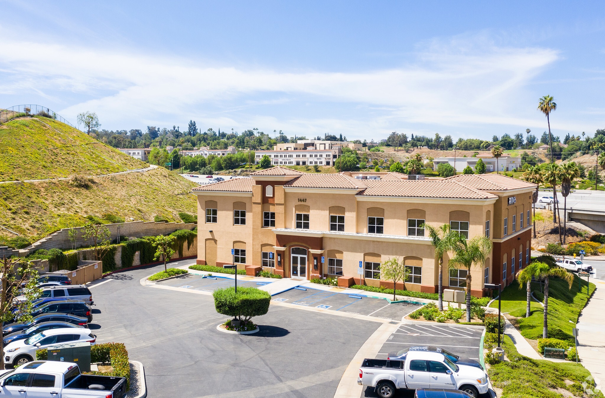 1447 Ford St, Redlands, CA à louer Photo principale- Image 1 de 7