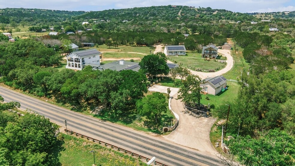 1100 Hwy 39, Ingram, TX for sale - Building Photo - Image 2 of 6