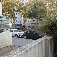 Route De Genas, Villeurbanne for lease Interior Photo- Image 2 of 11