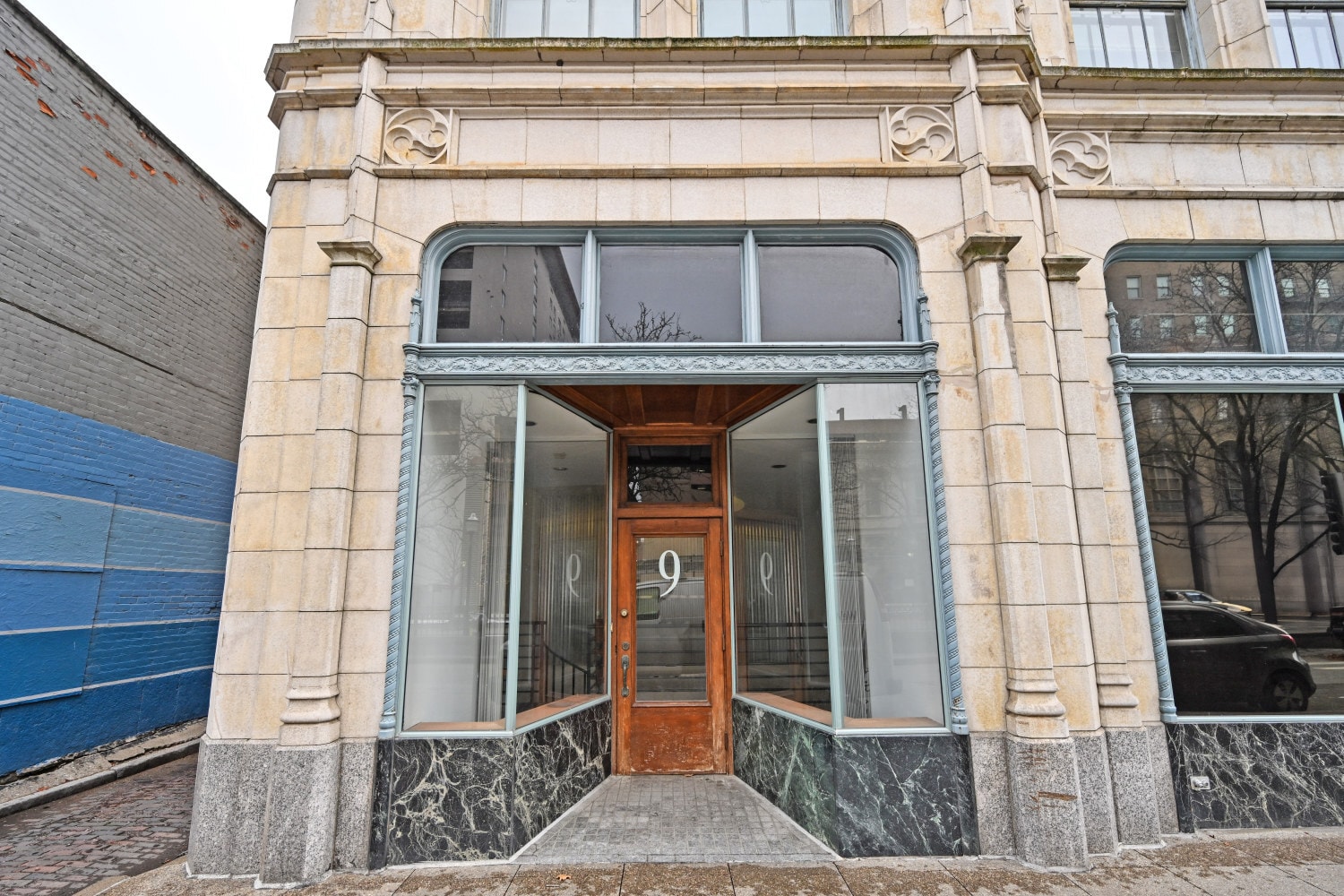 19 Garfield Pl, Cincinnati, OH for lease Interior Photo- Image 1 of 7