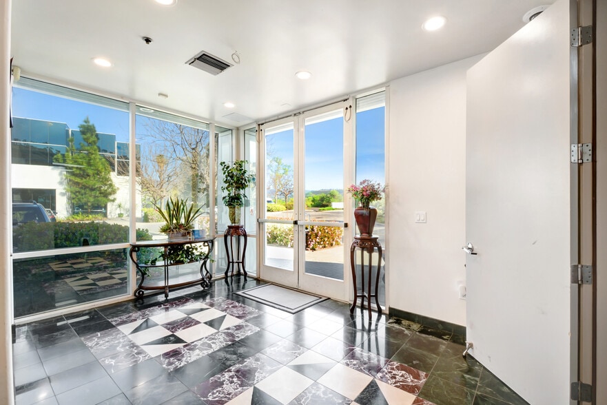 22405 La Palma Ave, Yorba Linda, CA for lease - Interior Photo - Image 2 of 22