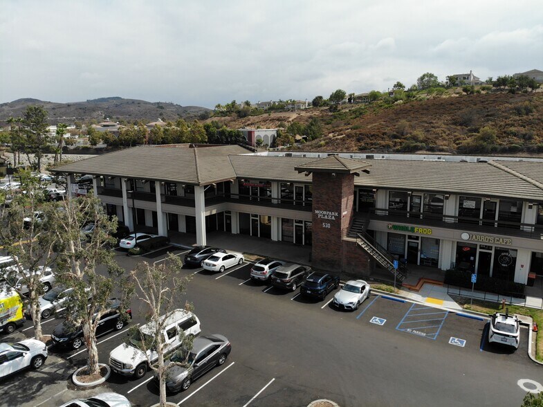 502-550 New Los Angeles Ave, Moorpark, CA à louer - Photo du bâtiment - Image 2 de 9