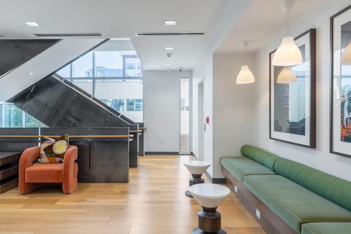 3400 Oak Grove Ave, Dallas, TX for lease Interior Photo- Image 1 of 3
