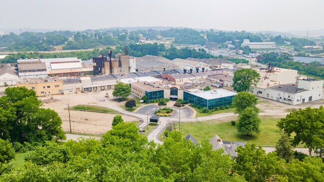 Plus de détails pour 251 W Wylie Ave, Washington, PA - Industriel à louer