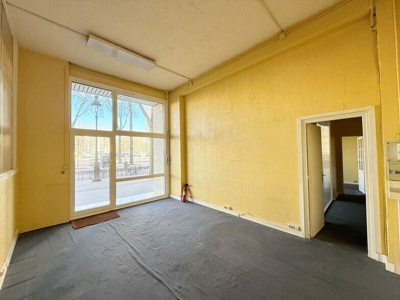 78 Quai De La Loire, Paris for lease - Interior Photo - Image 3 of 8