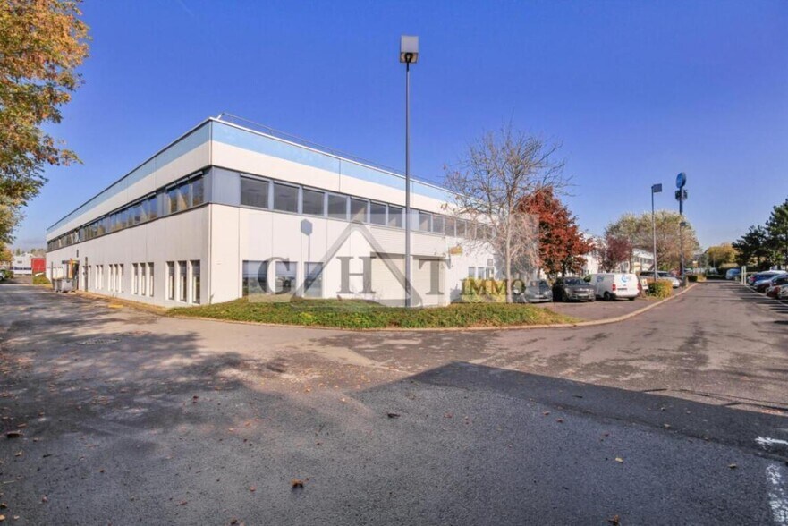 Industriel dans Aulnay-sous-Bois à louer - Photo du bâtiment - Image 1 de 10