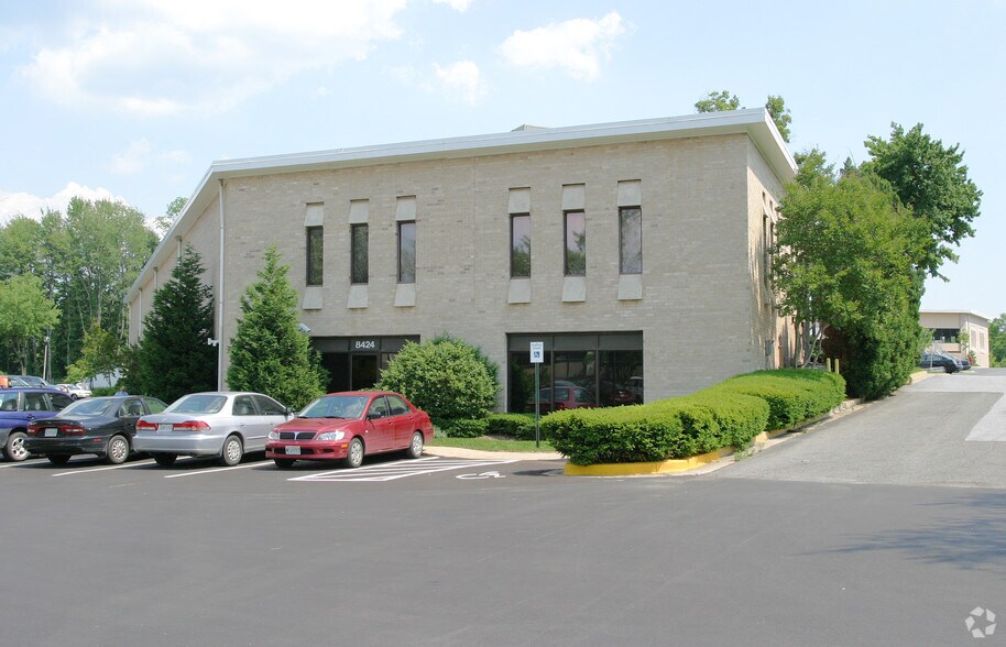 8400-8444 Helgerman Ct, Gaithersburg, MD à louer - Photo du bâtiment - Image 2 de 4