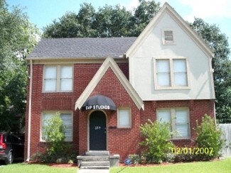 Plus de détails pour 2215 Hermann Dr, Houston, TX - Bureau à louer