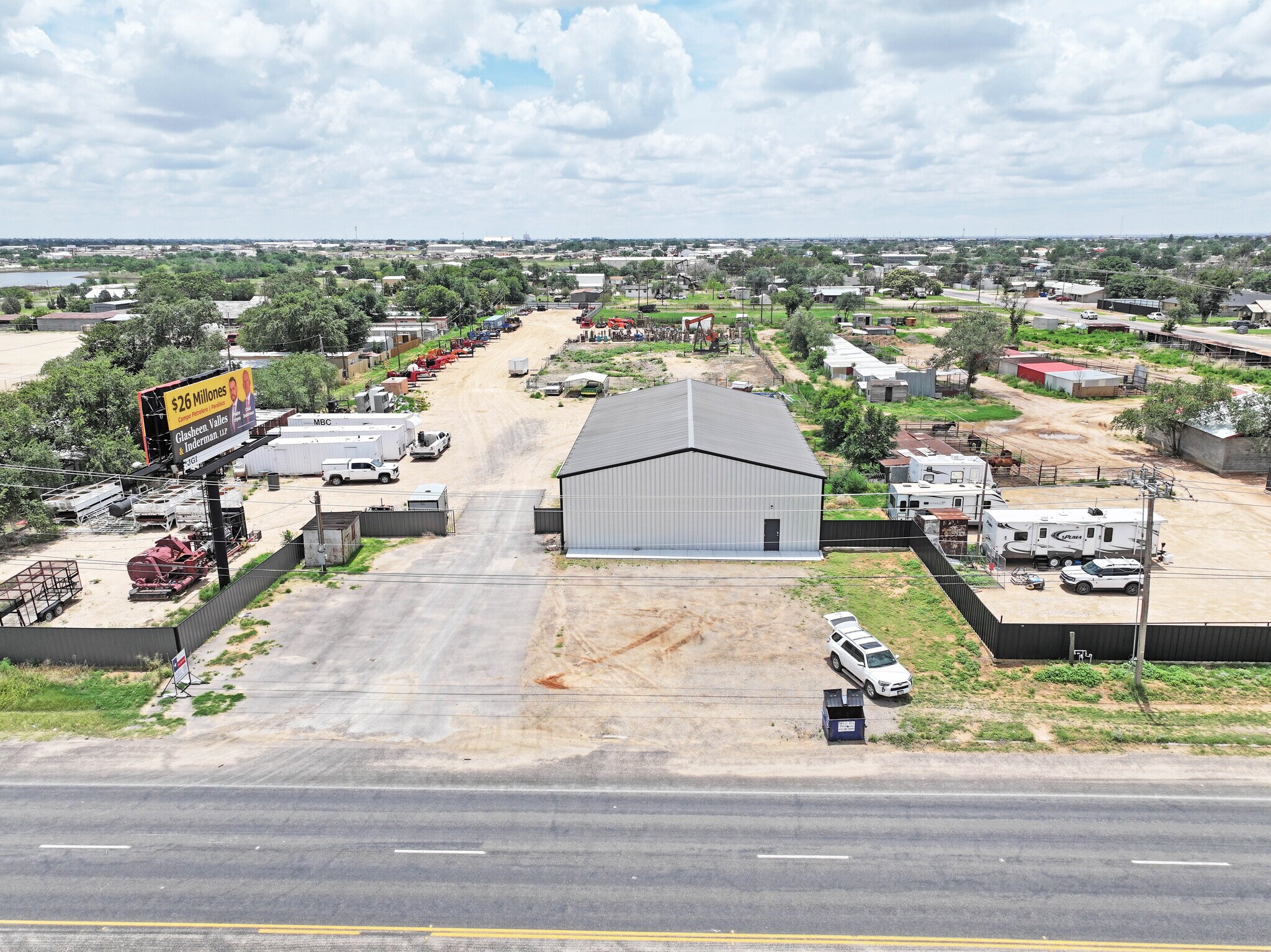 411 Yukon rd, Odessa, TX à louer Aérien- Image 1 de 45