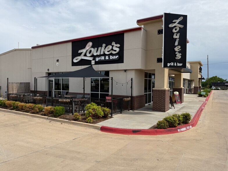 6003-6007 SE 15th St, Midwest City, OK à vendre - Photo du bâtiment - Image 2 de 9