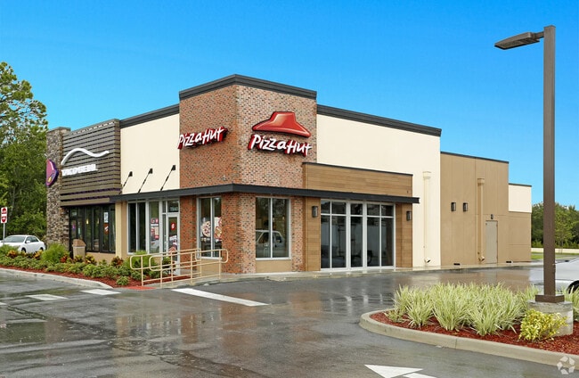 More details for 7840-7850 N Wickham Rd, Melbourne, FL - Retail for Sale