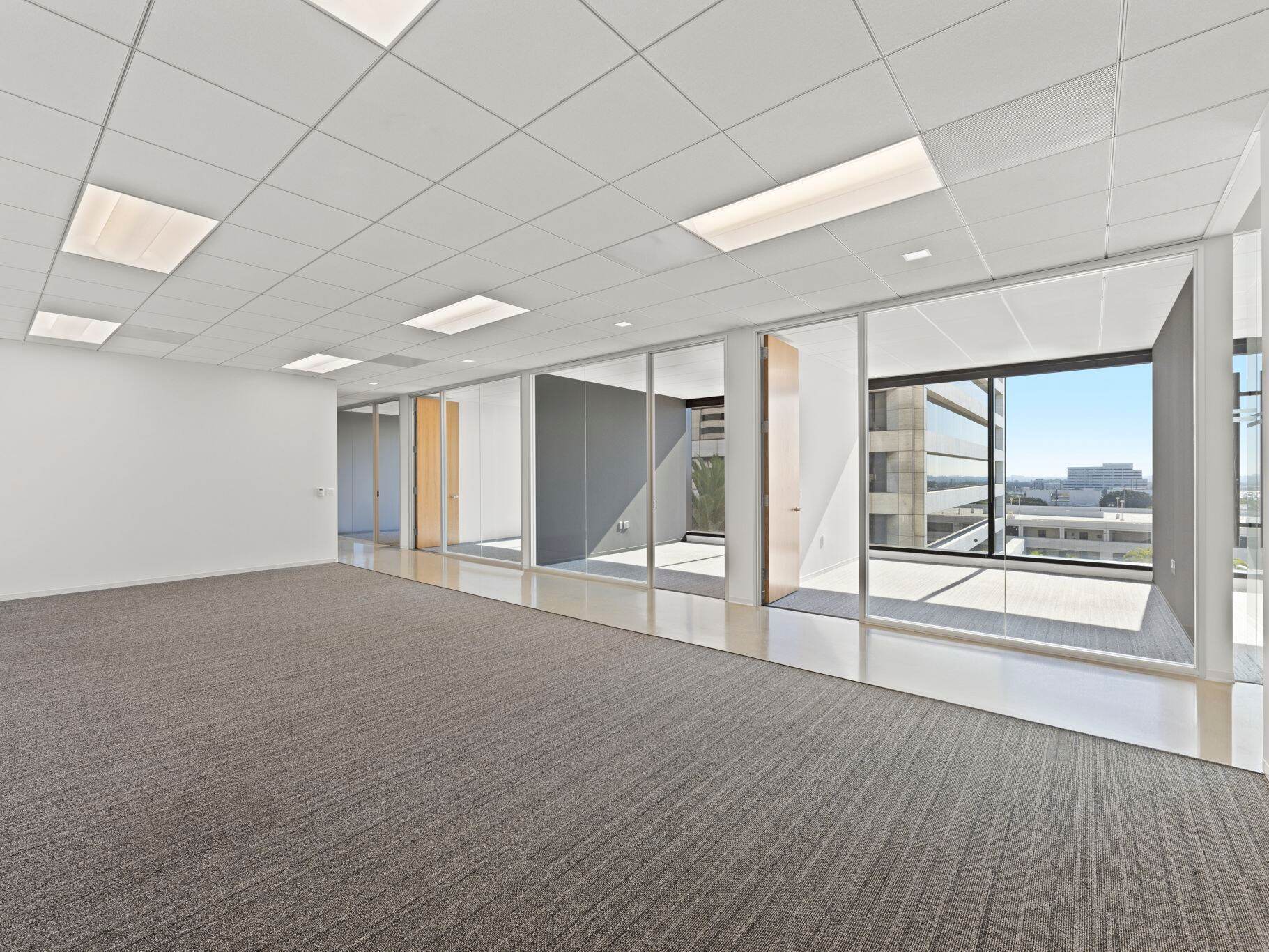 11150 Santa Monica Blvd, Los Angeles, CA for lease Interior Photo- Image 1 of 12