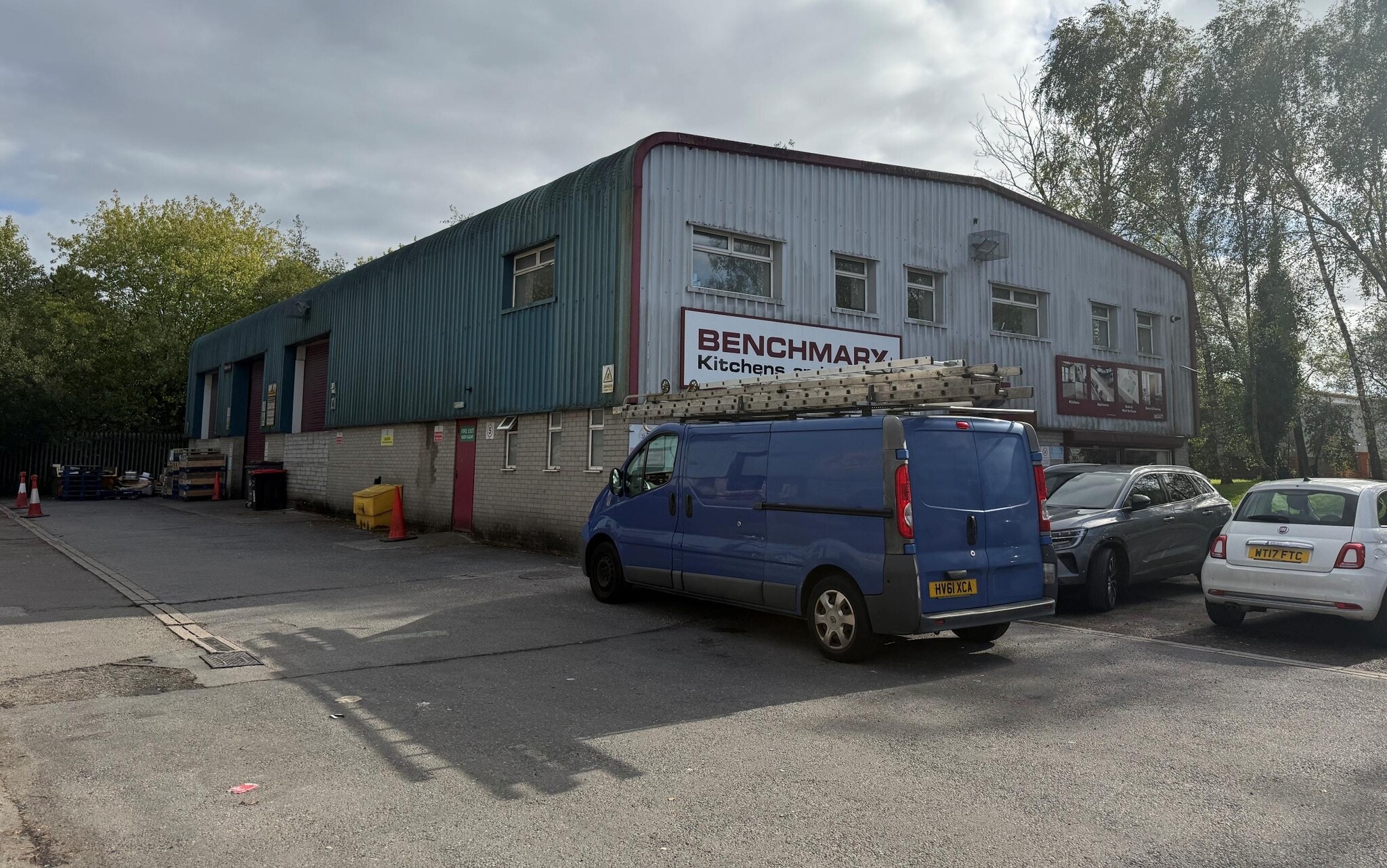 Clarion Clos, Swansea for lease Primary Photo- Image 1 of 7