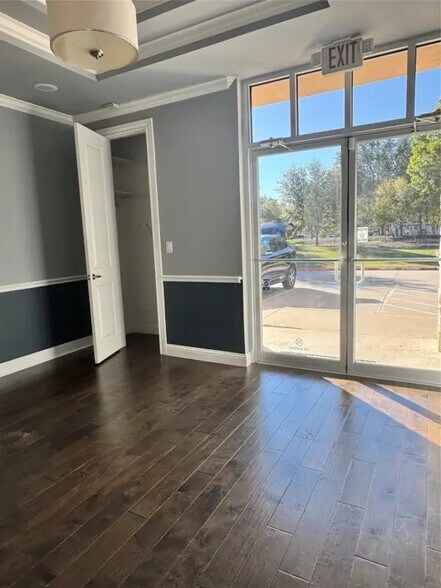 3721 S Stonebridge Dr, McKinney, TX à louer - Photo du bâtiment - Image 2 de 7