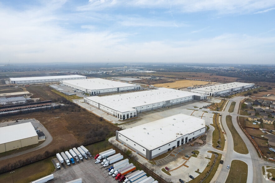 W Everman Pky, Fort Worth, TX for lease - Aerial - Image 2 of 6
