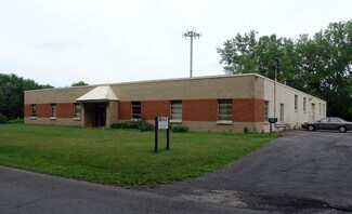 Plus de détails pour 6677 Moore Rd, Mattydale, NY - Local d'activités à louer