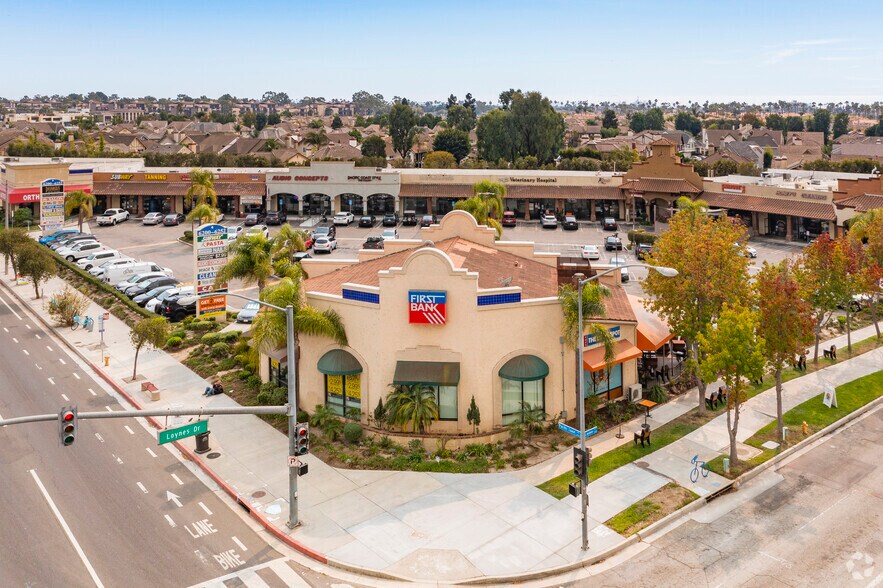 6200-6252 E Pacific Coast Hwy, Long Beach, CA à louer - Photo du bâtiment - Image 2 de 10