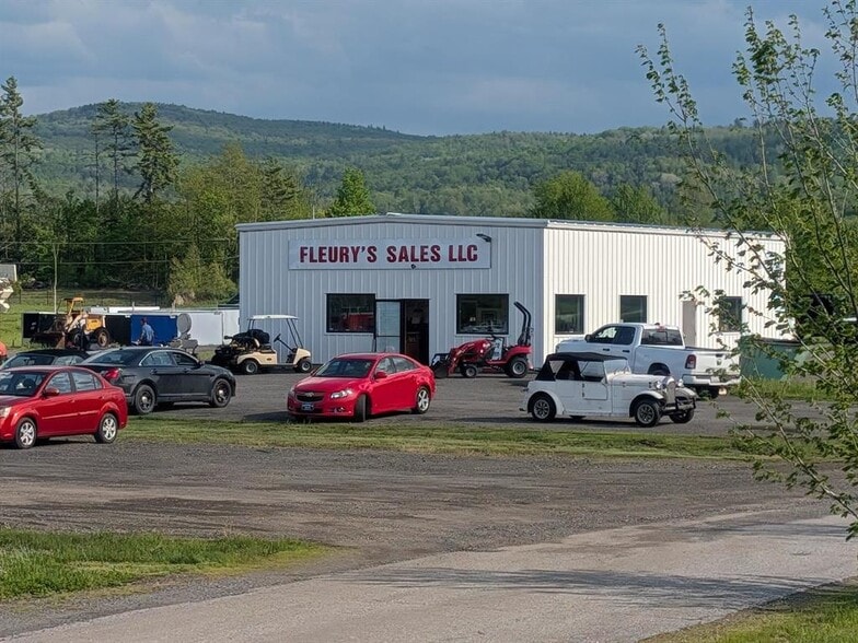 926 John Stark Hwy, Newport, NH for sale - Building Photo - Image 3 of 23