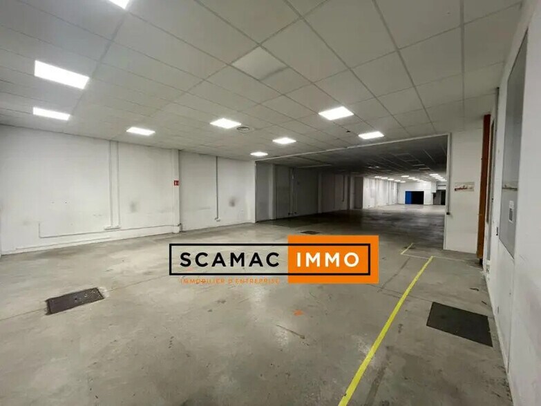 Industrial in Colombes for lease - Building Photo - Image 2 of 6