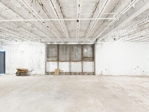 6045 Jefferson Ave, Newport News, VA for lease Building Photo- Image 1 of 4