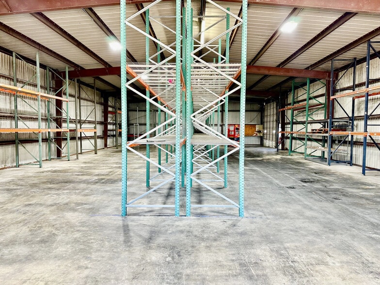 14702 Jersey Shore Dr, Houston, TX for lease - Building Photo - Image 3 of 15