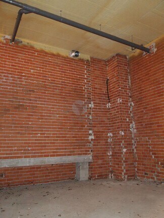 Plus de détails pour Commerce de détail à louer