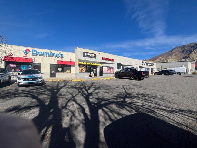 Plus de détails pour 2911-2941 E 3300 S, Salt Lake City, UT - Commerce de détail à louer