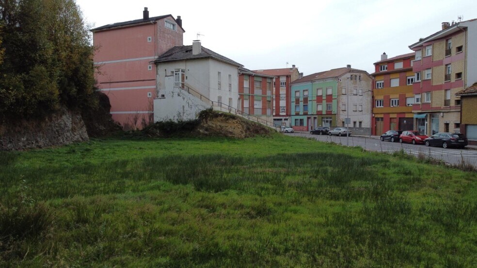 Calle Marcelino Camacho, 16, Tineo, Asturias à vendre - Photo du bâtiment - Image 2 de 19