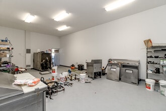 5718 Pacific Ave SE, Lacey, WA à louer Photo intérieure- Image 2 de 3