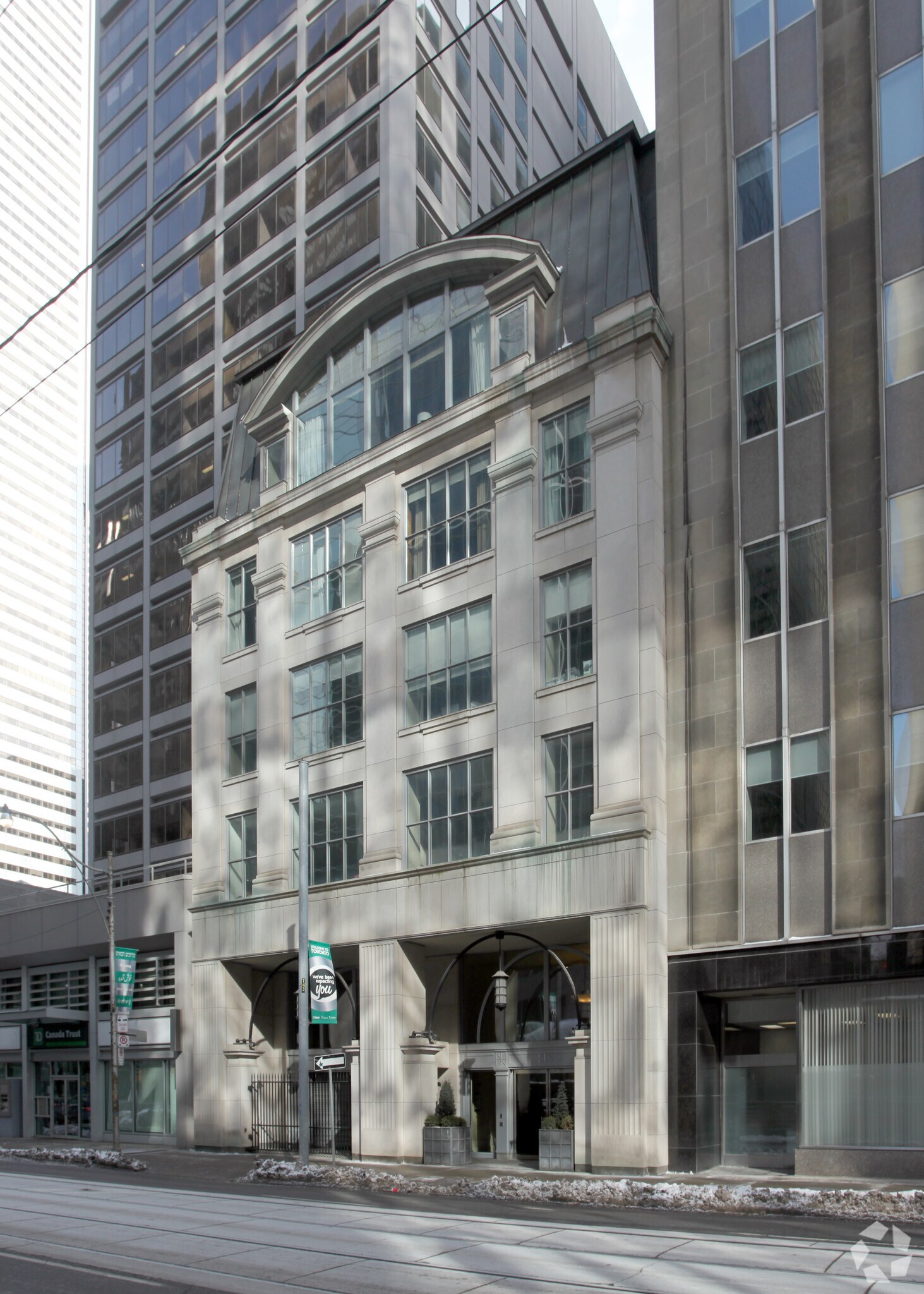 145 Adelaide St W, Toronto, ON à vendre Photo principale- Image 1 de 1