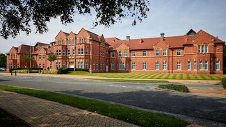 Plus de détails pour Royal Crescent, Cheadle - Bureau à louer