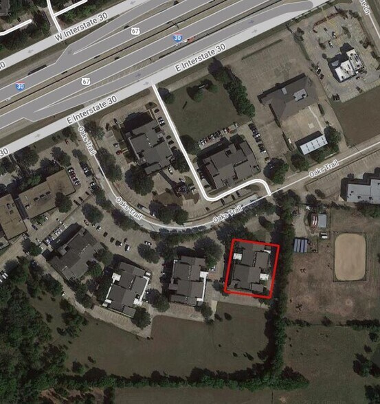 362 Oaks Trl, Garland, TX à vendre - Aérien - Image 2 de 2