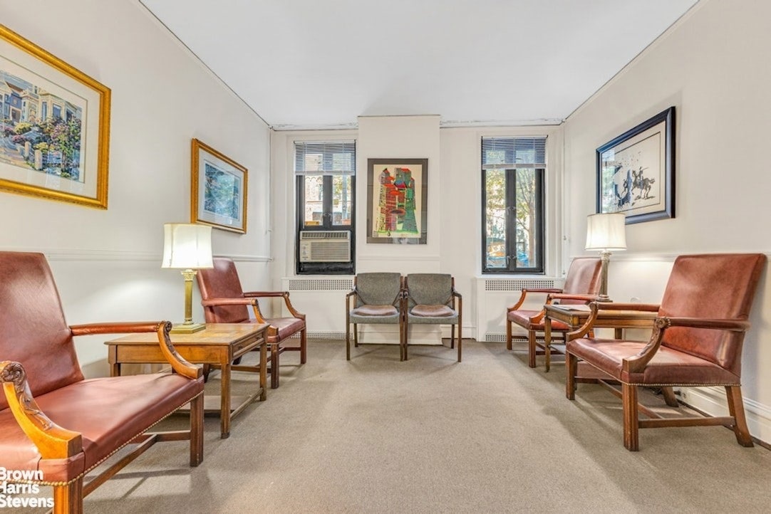 180 E 79th St, New York, NY 10075 - Unité 1B -  - Photo intérieure - Image 1 of 8