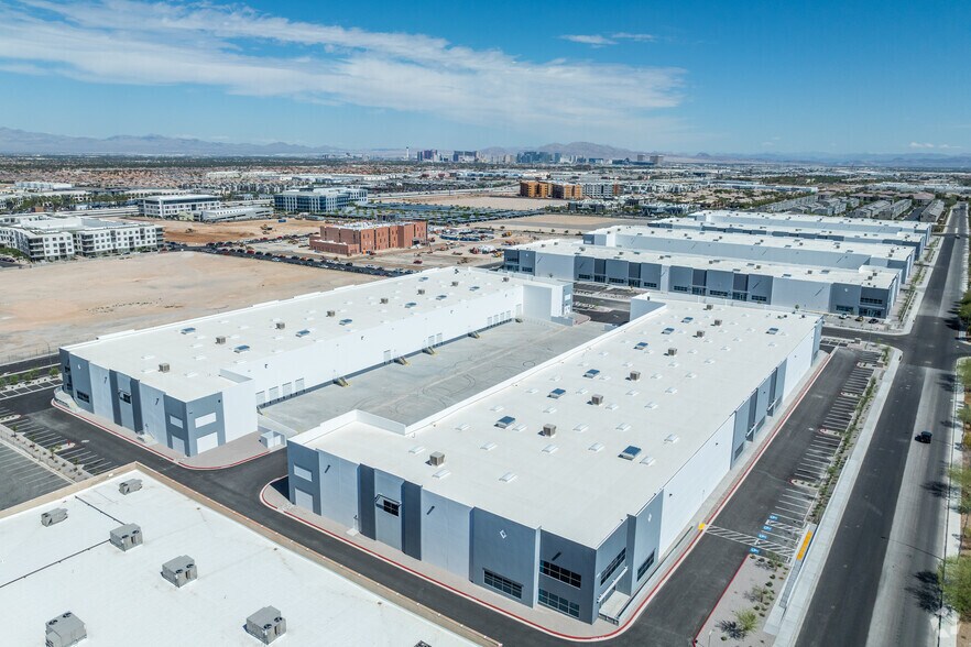 8491 W Badura Ave, Las Vegas, NV à vendre - Photo du bâtiment - Image 3 de 6