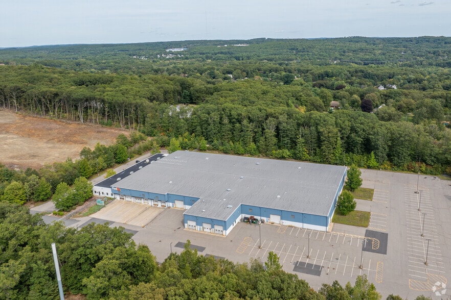 300 Century Dr, Boylston, MA for lease - Building Photo - Image 2 of 5