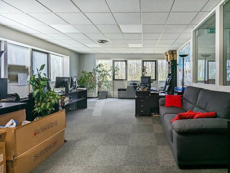 1 Rue De Terre Neuve, Les Ulis à vendre - Photo intérieure - Image 2 de 11