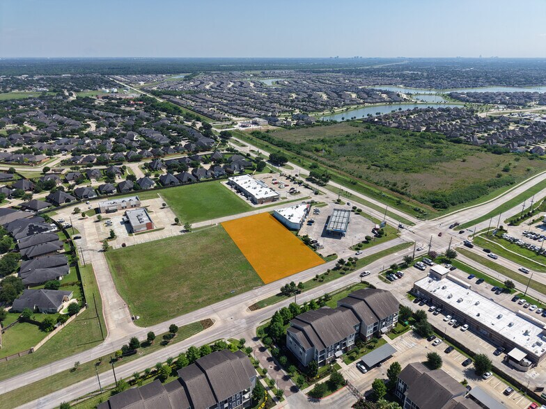 NEC Beechnut St & Grand Mission Grnd Lease blvd, Richmond, TX à louer - Photo du bâtiment - Image 2 de 3