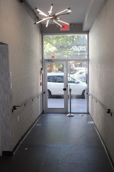 2918 Third Ave, Bronx, NY à louer - Hall d’entrée - Image 3 de 10