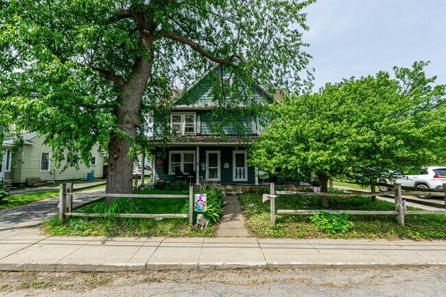 More details for 16 Broad Ln, Au Sable Forks, NY - Multifamily for Sale